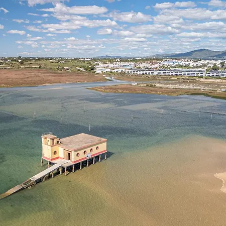 Rosetta, Formosa Village アパート *