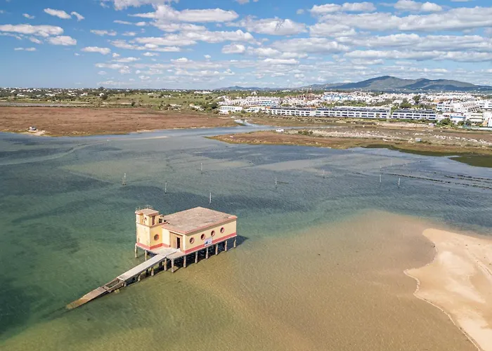 Rosetta, Formosa Village アパート *